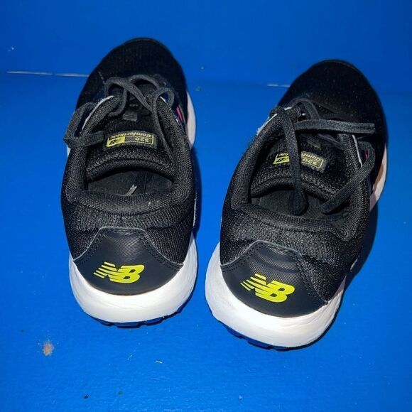 New Balance 520 Women’s Size 8.5 Comfort Ride Running Shoes. Black/Pink - Picture 4 of 5